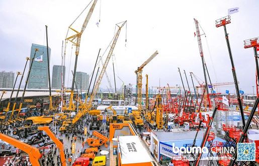 machines in Mauma outside booth