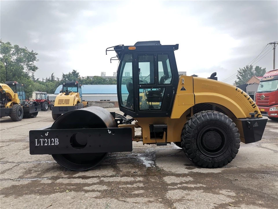 Factory Large High Quality UR207F Compactor Diesel 7T Road Roller