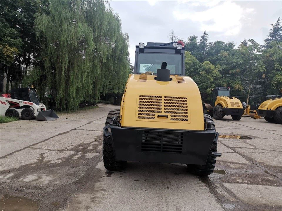 Factory Large High Quality UR207F Compactor Diesel 7T Road Roller