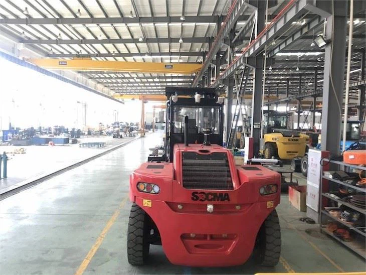 16 Ton Forklift Engine Cummins Good For Logistics